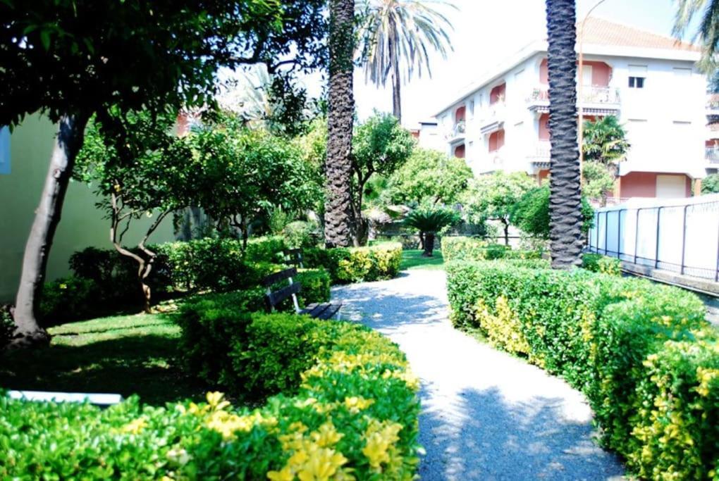 דירות בורדיגרה Affascinante Bilocale Con Piscina מראה חיצוני תמונה